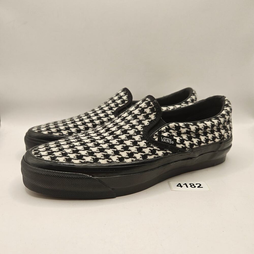 VANS WOMEN'S 8 SLIP ON BLACK WHITE HOUNDSTOOTH LOW TOP SNEAKERS NWOB